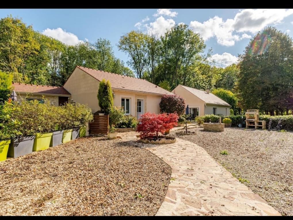 Maison Au Bout Du Chemin Gouvieux Exteriör bild